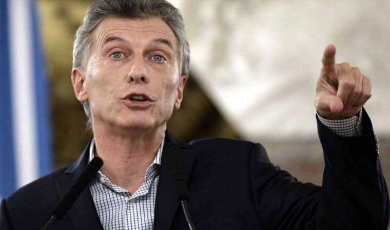 Un megadecreto para simplificar trámites y bajar costos