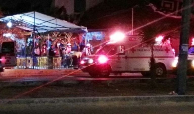 Balacera en bar deja tres muertos y múltiples heridos en Cancún Balacera en bar deja tres muertos y múltiples heridos en Cancún