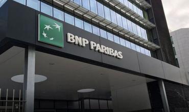 Un reporte de BNP Paribas advierte sobre un eventual "control de cambios" por la crisis financiera