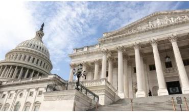 El Senado de Estados Unidos retoma una sesión extraordinaria para poner fin al cierre del gobierno