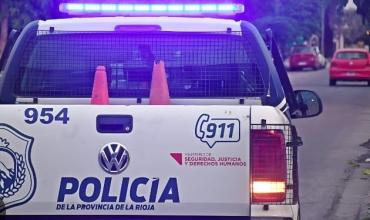 Desobediencia y atentado a la autoridad en el barrio 25 de Mayo Norte: dos policías resultaron heridos
