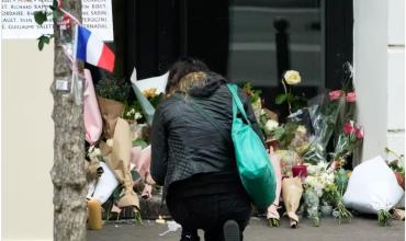 Francia recuerda a las 132 víctimas a diez años de los peores ataques terroristas de su historia reciente