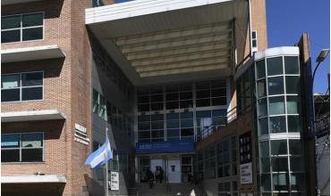 Amenaza de "masacre" en la Universidad Tres de Febrero: cerraron una sede