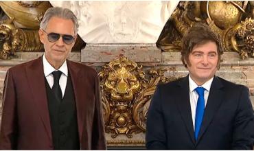 Milei condecoró a Andrea Bocelli en Casa Rosada
