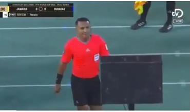 La reacción viral de dos comentarista de la TV de Curazao tras el penal anulado que los metió en el Mundial