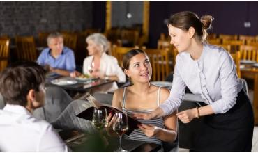 Cuál es la modalidad de empleo que se está imponiendo en el sector turístico