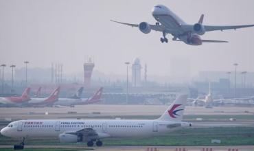 Autorizaron a una aerolínea china a operar en el país y hará la ruta directa más larga del mundo