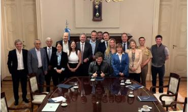 Reunión de Gabinete con refuerzos: Javier Milei presentó a sus nuevos ministros Carlos Presti y Alejandra Monteoliva