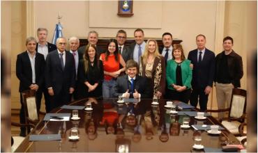 Temporada de verano: Milei levantó las limitaciones a sus funcionarios para sus destinos de vacaciones