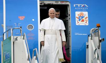 León XIV ya llegó a Turquía: así fue su primer vuelo papal