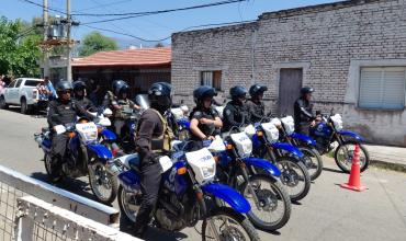 Con disturbios en las calles, se desarrollaba la polémica elección en el club Andino