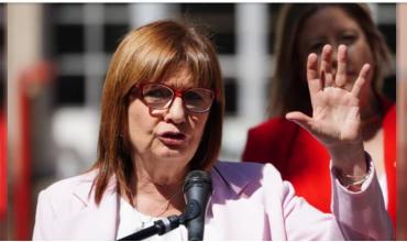 Bullrich apoyó a Verón apelando a Maradona: “La pelota no se mancha”