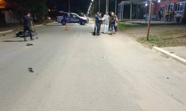 Chamical: Choque entre dos motos en la Ruta 25 terminó con un joven derivado a Capital
