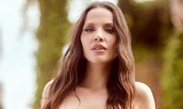 En medio del escándalo con Chechu Bonelli, Ivana Figueiras posó en microbikini al ritmo de Shakira