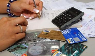 La deuda con tarjetas de crédito: “Las familias atraviesan un fuerte endeudamiento”, afirmó el licenciado Carlos Nardillo