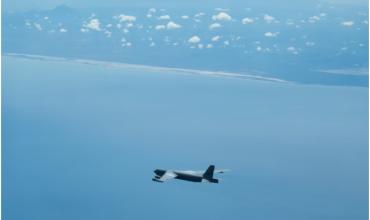 Dos bombarderos B-52 de Estados Unidos volvieron a sobrevolar el Caribe cerca de Venezuela en medio de la tensión bilateral
