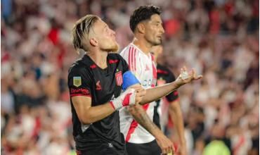 La postura de Estudiantes ante el fuerte interés de River por Santiago Ascacíbar