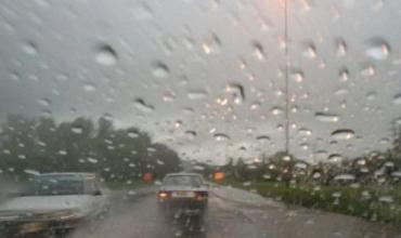 Chilecito: lluvia intensa, manga de granizo y alerta por ríos crecidos