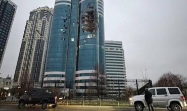 Un dron ucraniano impactó contra un edificio que alberga oficinas del Consejo de Seguridad en la capital de Chechenia