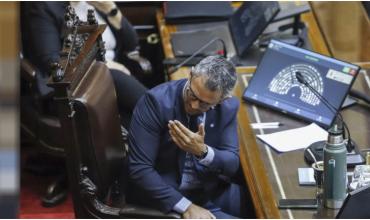 Menem loteó los lugares para las comisiones de extraordinarias y estalló la polémica con Provincias Unidas