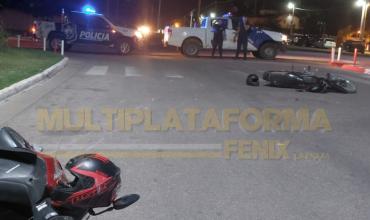 Grave siniestro vial en el Parque de la Ciudad: tres personas heridas tras una colisión entre motocicletas