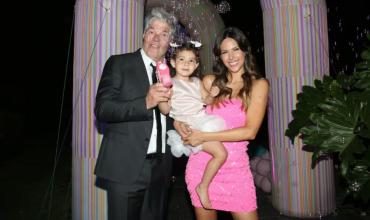 De Matilda Salazar a Dionisio Mendoza: los looks de los invitados en el cumpleaños de Sarah Burlando