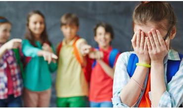 Ley inédita para evitar el bullying escolar: serán sancionados los padres de los chicos que agredan a compañeros