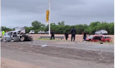 Tragedia en la Ruta 9: cinco personas murieron tras un brutal choque entre un auto y una camioneta