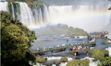 Iguazú alcanzó 1,5 millones de turistas en 2025 y quedó cerca del récord histórico de 2019