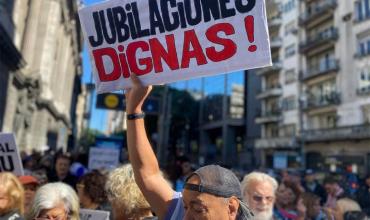 Las jubilaciones perdieron 27,4% por la fórmula de actualización de Milei