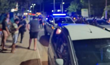 Incidente entre vecinos y un camión cisterna de Aguas Riojanas en avenida San Francisco