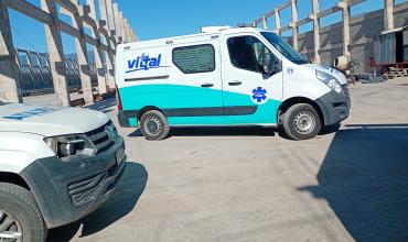 Un trabajador cayó desde un andamio y fue trasladado a clínica Mercado Luna