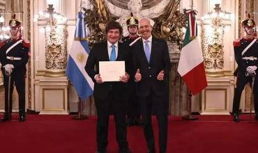 El nuevo embajador de Italia le entregó las cartas credenciales a Javier Milei