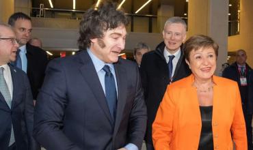 El Gobierno le manda un guiño al FMI con las compras del BCRA, pero quedó lejos de cumplir la meta de reservas