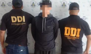 Detuvieron a un joven acusado de abusar de su hermana desde que tenía 7 años: aseguran que su papá la culpaba