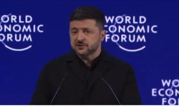 "Nicolás Maduro está siendo juzgado en Nueva York, pero Vladimir Putin no": Volodmir Zelenski increpó a Europa en su discurso en Davos
