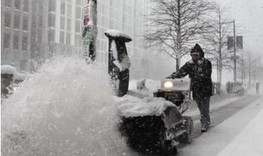 Ya se siente en Estados Unidos la feroz tormenta de nieve que paraliza el transporte y los vuelos