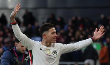 Enzo Fernández brilló en el triunfo del Chelsea ante Crystal Palace: su gol y el hit especial que le dedicaron los hinchas