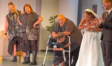 Barbie Vélez fue sorprendida por su hijo Salvador durante la función en Carlos Paz: “Vino por primera vez”