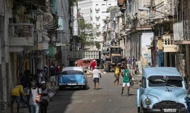 El Gobierno recomienda a los argentinos no viajar a Cuba y se acopla a la asfixia de Donald Trump
