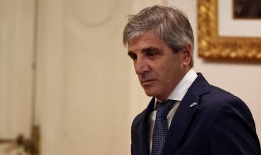 Caputo profundizó la polémica por el precio de la ropa y citó a un empresario textil: “Estábamos caros”