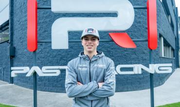 Es argentino, a los 11 años probó un auto de Rally y es candidato a correr en el Mundial: por qué comparan su historia con la de Messi