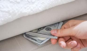 Inocencia fiscal: los intereses de depósitos en dólares quedan exentos de la retención de Ganancias