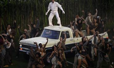 Por Bad Bunny, crecen hasta un 178% las búsquedas para aprender español en Estados Unidos