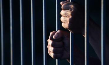 Abusó y contagió una enfermedad a un menor: fue condenado a 16 años de prisión