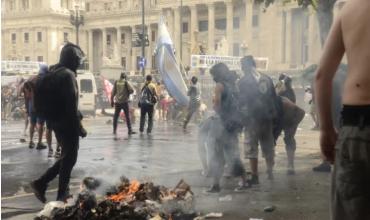 Con una advertencia, el Gobierno anunció una zona para periodistas en las marchas: "Nuestras Fuerzas actuarán"