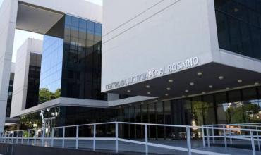 Comenzó el juicio contra los 21 policías acusados de torturar y amenazar a siete jóvenes en Rosario