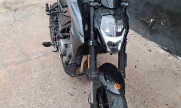 Recuperan motocicleta robada en barrio Alta Rioja