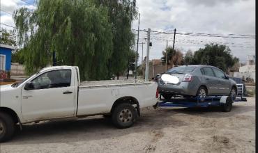 Entregan vehículo recuperado a la Comisaría de Sanagasta