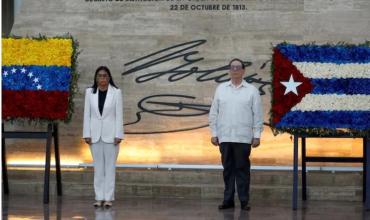 Cuba retira asesores de Venezuela en medio de la presión de Estados Unidos